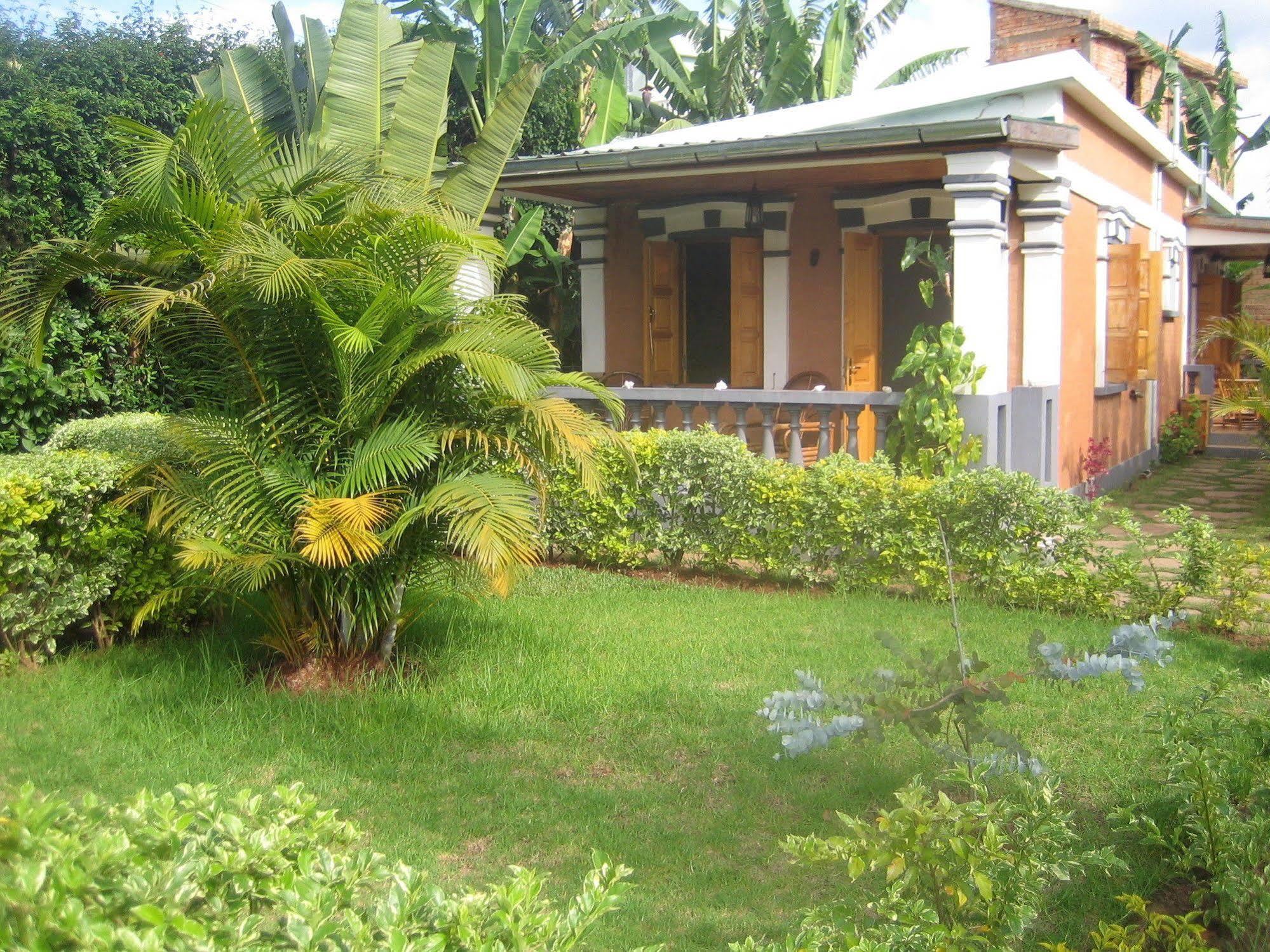 Meva Guesthouse Antananarivo Exterior foto
